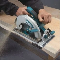 Makita 5008MG Cirkelzaag - 1800W - 210mm -Beste Gereedschaps Winkel 07dff3cfef0cb5c6333c161b90289a09