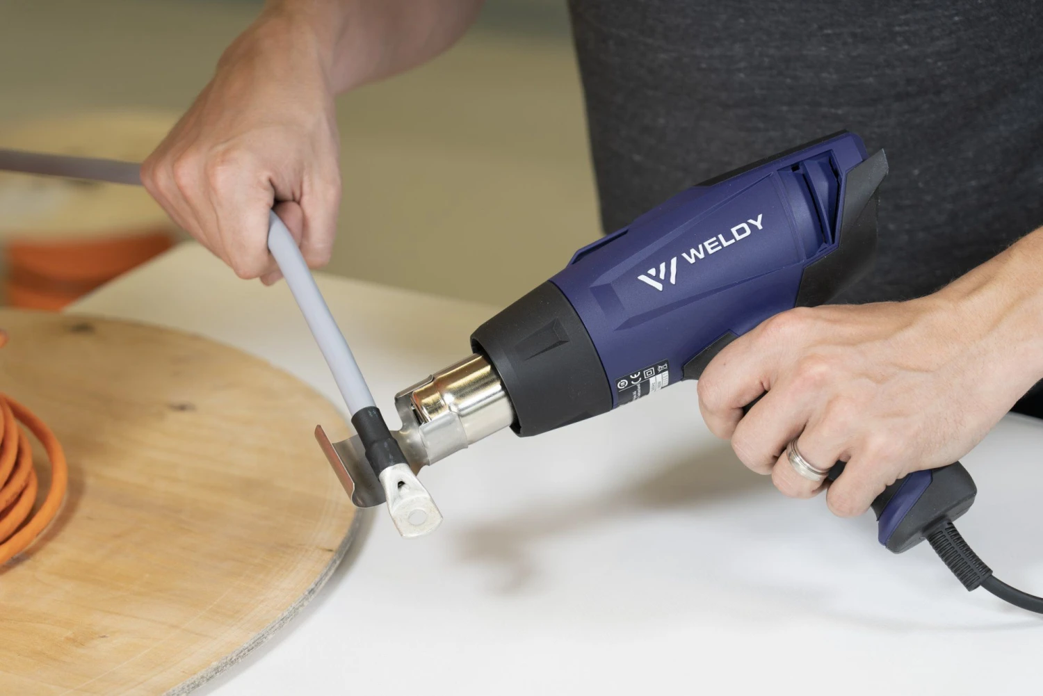 Weldy HG 330-B Heteluchtpistool Car Wrapping Kit - 1600W 6 Weldy HG 330-B Heteluchtpistool Car Wrapping Kit - 1600W - Afbeelding 4