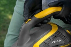 Stiga BL 130c V Elektrische Bladblazer Met Zuigfunctie - 2,6kW - 92m/s - 7m³/min -Beste Gereedschaps Winkel 1b218037f00ce215452f5324c247db19