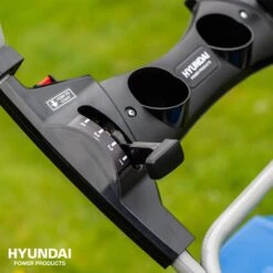 Hyundai 57024 Benzine Grasmaaier - 196cc - 4-takt - Elektrische Start -Beste Gereedschaps Winkel 1e2ff2f778129e3812bb98781c4d669a