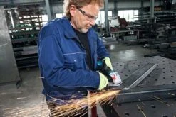 Bosch GWS 18V-10 18V Li-Ion Accu Haakse Slijper Body - 125mm - Koolborstelloos -Beste Gereedschaps Winkel 20be3c4bddc39511aa46b20b08eb3554