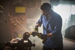 Ryobi R18AG7-0 ONE+ 18V Li-Ion Accu Haakse Slijper Body - 125mm - Koolborstelloos - 5133002852 -Beste Gereedschaps Winkel 27529fb6346eeb6fa11bc46282b420ca