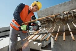 Bosch GWS 18V-10 SC SOLO 18V Li-Ion Accu Haakse Slijper Body In L-Boxx - Koolborstelloos - 06019G340B -Beste Gereedschaps Winkel 33c0586c7763b28c389bb8b7d0e6b3cb