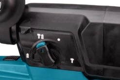 Makita HR2652J SDS-Plus Boorhamer Incl. Stofafzuiging In Mbox- 800W - 2,2J 17 Makita HR2652J SDS-Plus Boorhamer Incl. Stofafzuiging In Mbox- 800W - 2,2J -Beste Gereedschaps Winkel 4558aaa0de8ffcd5ff764c711b240884