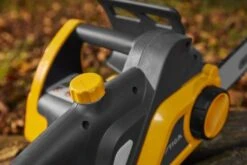 Stiga CS 122c (16") Elektrische Kettingzaag - 2,2kW - 40cm - 11m/sec -Beste Gereedschaps Winkel 49aeabf86048c1dd71b2a37498e5d36e