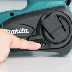 Makita DUC302Z 36V (2x 18V) Li-Ion Accu Kettingzaag Body - 300mm -Beste Gereedschaps Winkel 618977c5172bc3084444fc6337db3e59