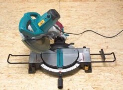 Makita MLS100 Afkortzaag - 1500W - 255 X 30mm -Beste Gereedschaps Winkel 67bafbee195b33a2da1b35658d76d226