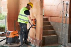 Spit D90 Sleuvenzaagmachine Set In Koffer - 2500W -150 Mm - Incl. 2 Diamantschijven - 811245 12 Spit D90 Sleuvenzaagmachine Set In Koffer - 2500W -150 Mm - Incl. 2 Diamantschijven - 811245 -Beste Gereedschaps Winkel 6c19d1b80ee7473a662d3b1cbf30f54c 1