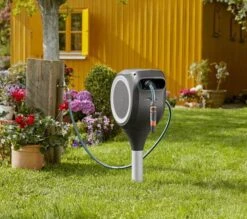 Gardena Tuin Slangenbox 15 RollUp S Tuinslanghaspel - 15m - Wit - 18606-20 -Beste Gereedschaps Winkel 7b920fe39f1a247da82dcf715984e8ab