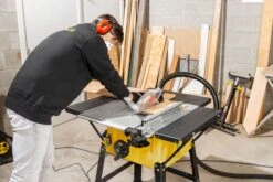 Powerplus POWX07595 Zaagtafel Met Onderstel - 2000W - 250mm -Beste Gereedschaps Winkel ab7695125e8efb1b7ce98294bac4a7ff