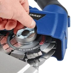 Carat SL-1255 Dustec Sleuvenzaagmachine Incl. 2 Diamantzaagbladen In Koffer - 1800W - 125 X 22,23mm 7 Carat SL-1255 Dustec Sleuvenzaagmachine Incl. 2 Diamantzaagbladen In Koffer - 1800W - 125 X 22,23mm -Beste Gereedschaps Winkel b317d2951a6b561e03e6bd3d667231aa