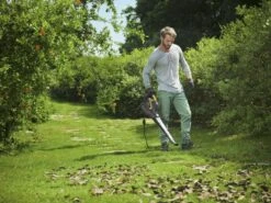 Stiga BL 130c V Elektrische Bladblazer Met Zuigfunctie - 2,6kW - 92m/s - 7m³/min -Beste Gereedschaps Winkel c7379c1710f932b471d4a8ba375bdad2