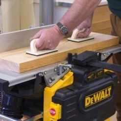 DeWalt D27300-QS Vlak- En Vandiktebank - 2100W - D27300-QS 13 DeWalt D27300-QS Vlak- En Vandiktebank - 2100W - D27300-QS -Beste Gereedschaps Winkel cfc3747b250d27f05c28a67529962c19