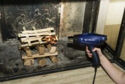 Weldy HG 330-B Heteluchtpistool Car Wrapping Kit - 1600W 17 Weldy HG 330-B Heteluchtpistool Car Wrapping Kit - 1600W -Beste Gereedschaps Winkel e2b7f5913a87223c8652944812af4c5d